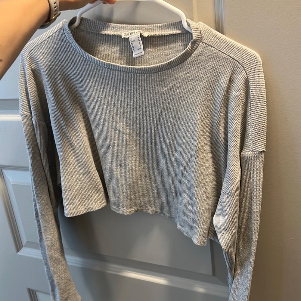 Forever 21 Cropped Shirt